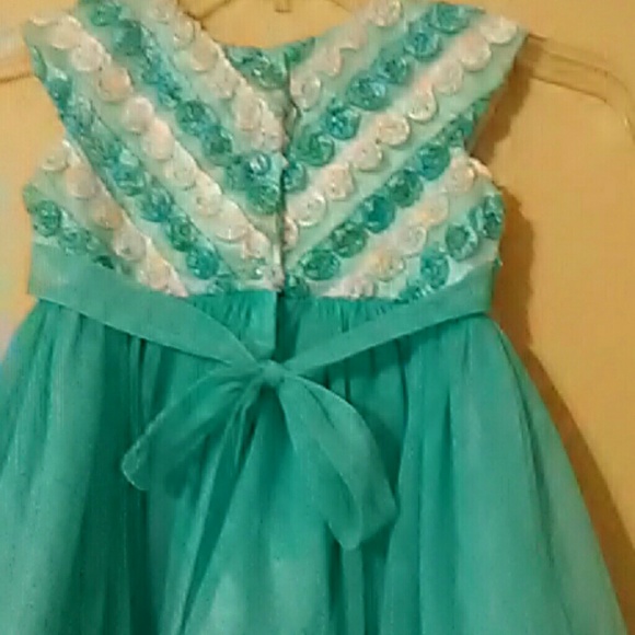 Aqua with white flowers,  size 3T, by Jona Michel - Picture 4 of 4